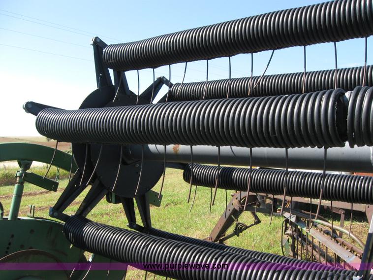 image for item 2677 John Deere 215 platform header