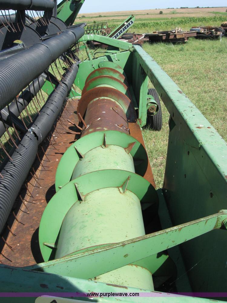 image for item 2677 John Deere 215 platform header