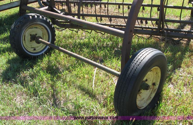 image for item 2678 John Deere 10' side delivery rake