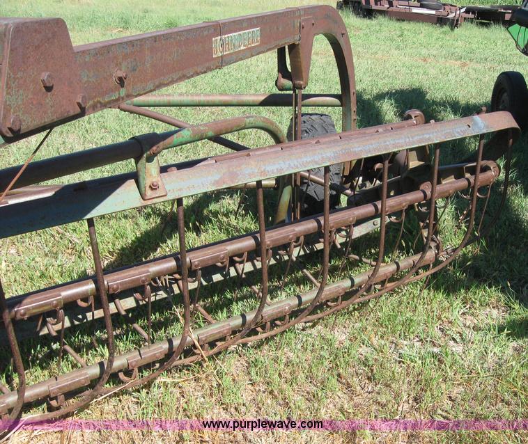 image for item 2678 John Deere 10' side delivery rake