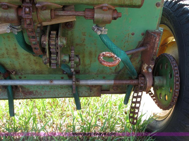 image for item 2682 John Deere LF-12 EZ-Flow grass seeder