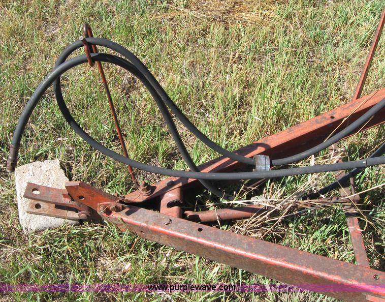 image for item 2686 International 10 grain drill