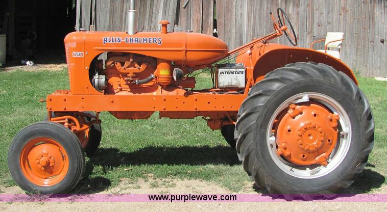 image for item 6820 Allis-Chalmers WD tractor