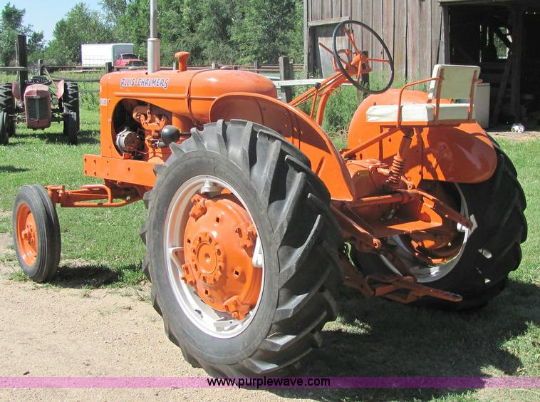 image for item 6820 Allis-Chalmers WD tractor