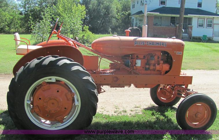 image for item 6820 Allis-Chalmers WD tractor