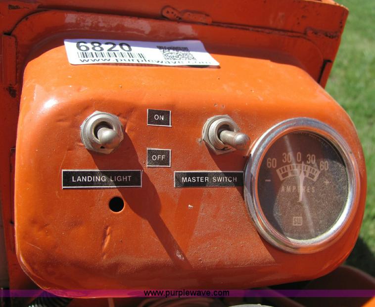 image for item 6820 Allis-Chalmers WD tractor