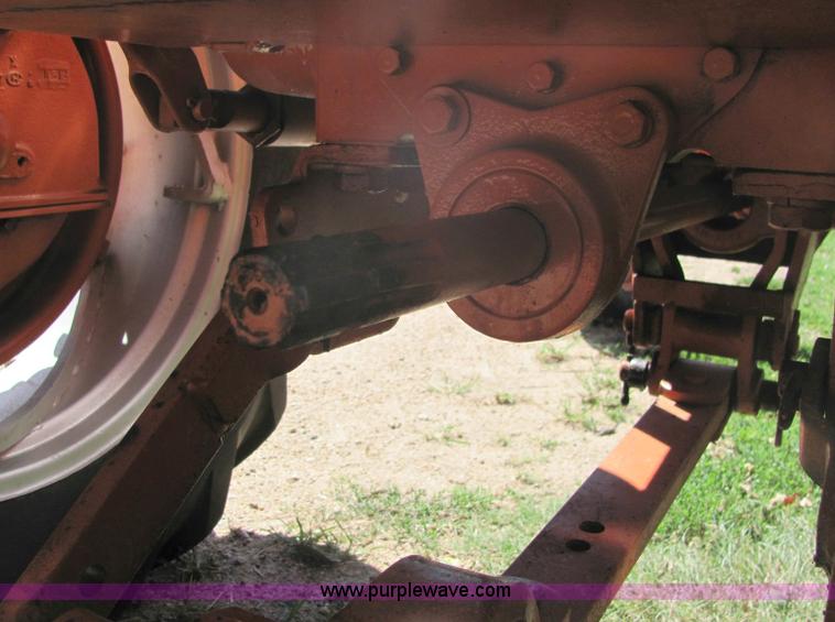 image for item 6820 Allis-Chalmers WD tractor