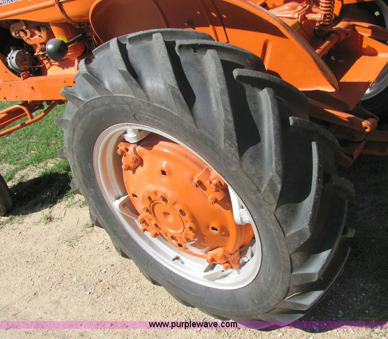 image for item 6820 Allis-Chalmers WD tractor
