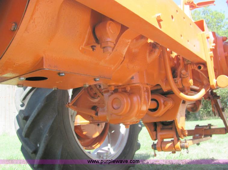 image for item 6820 Allis-Chalmers WD tractor