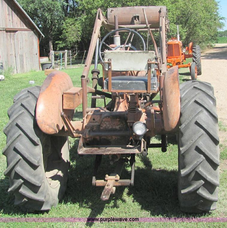 image for item 6821 Allis Chalmers tractor