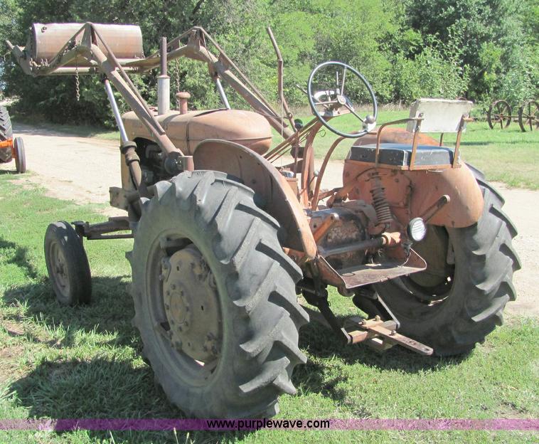 image for item 6821 Allis Chalmers tractor