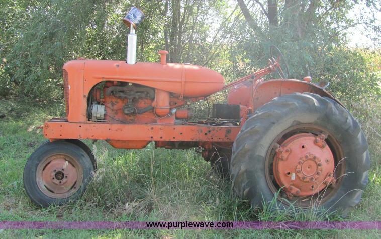 image for item 6822 Allis-Chalmers tractor