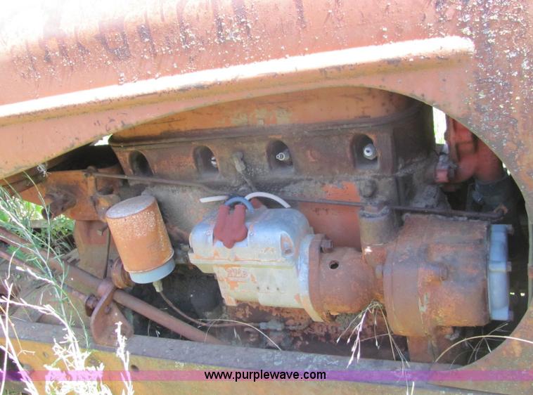 image for item 6827 (5) Allis-Chalmers parts tractors
