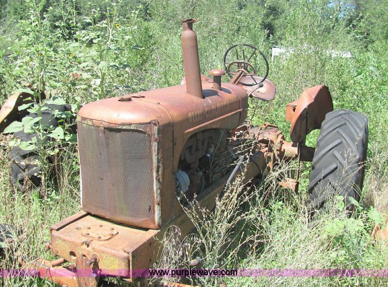 image for item 6827 (5) Allis-Chalmers parts tractors