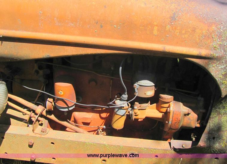image for item 6827 (5) Allis-Chalmers parts tractors