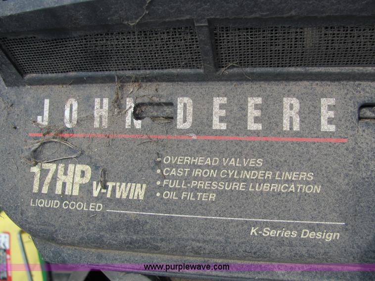 image for item 6842 2004 John Deere LX289 lawn tractor