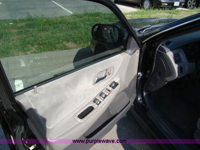 image for item 1951 2002 Honda Accord LX