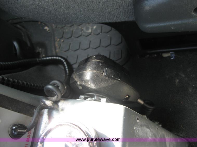 image for item 2510 1996 Ford E350 ambulance