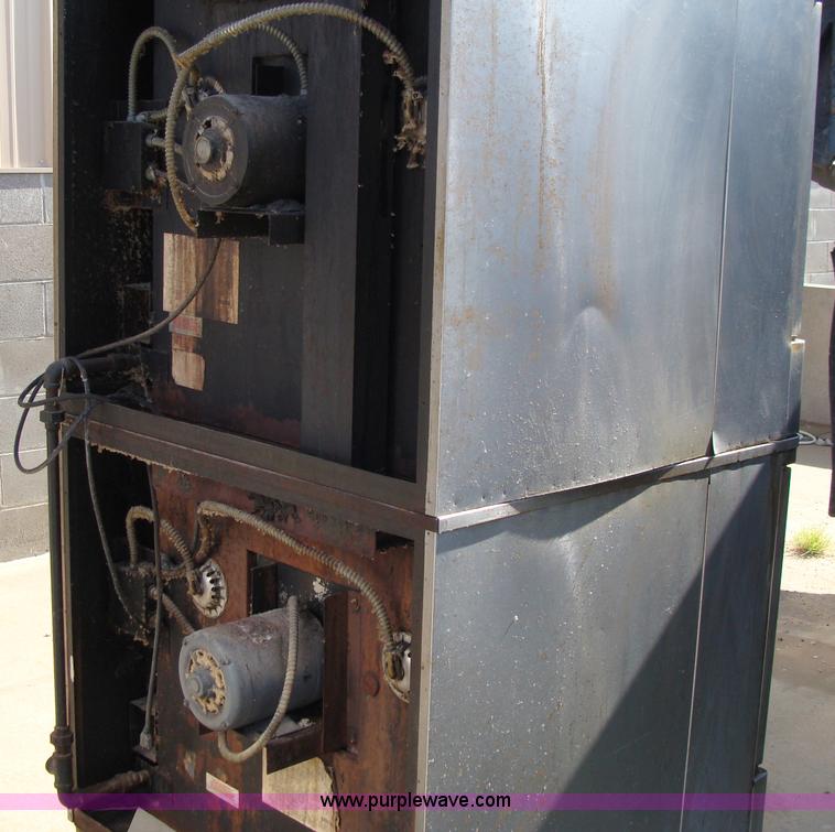 image for item 2596 Blodgett convection oven