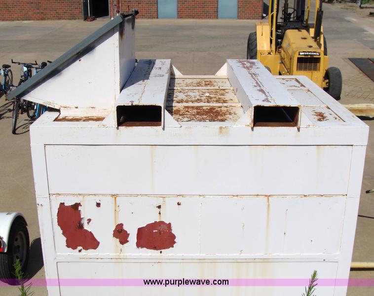 image for item 2604 Bottom dump trash dispenser