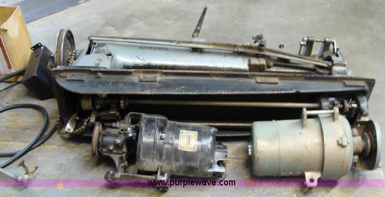 image for item 2608 Upholstery machine