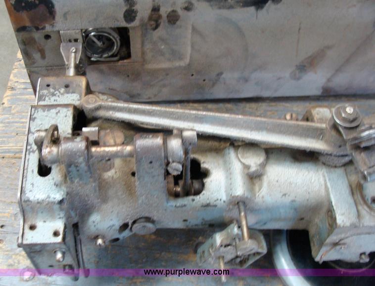 image for item 2608 Upholstery machine