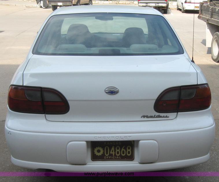 image for item 2714 2000 Chevrolet Malibu