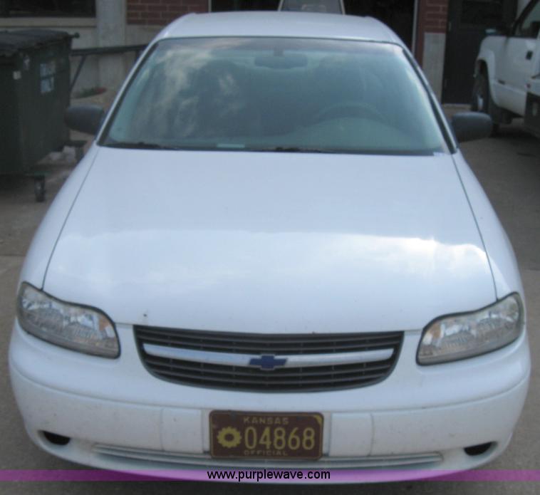 image for item 2714 2000 Chevrolet Malibu