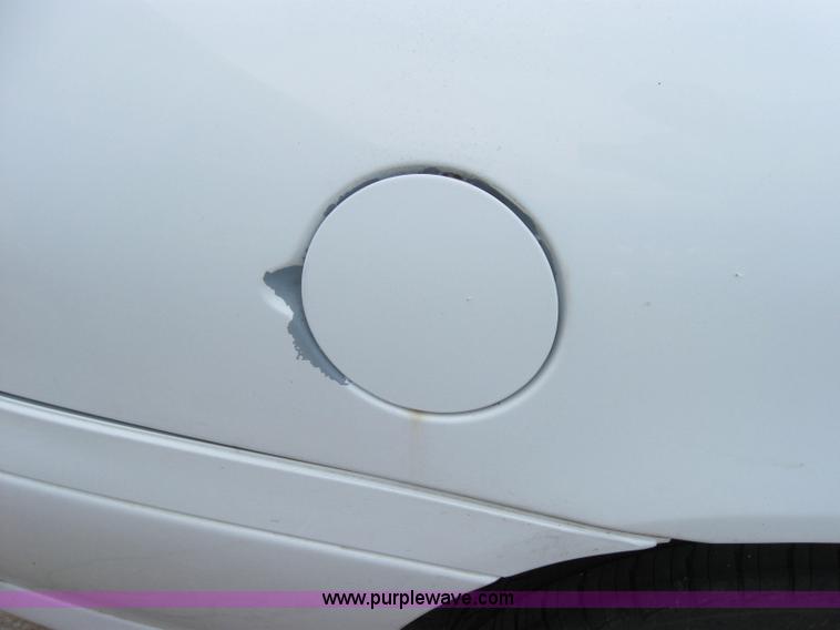 image for item 2714 2000 Chevrolet Malibu