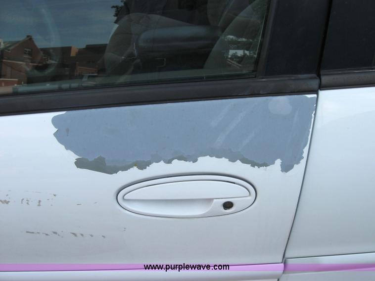 image for item 2714 2000 Chevrolet Malibu