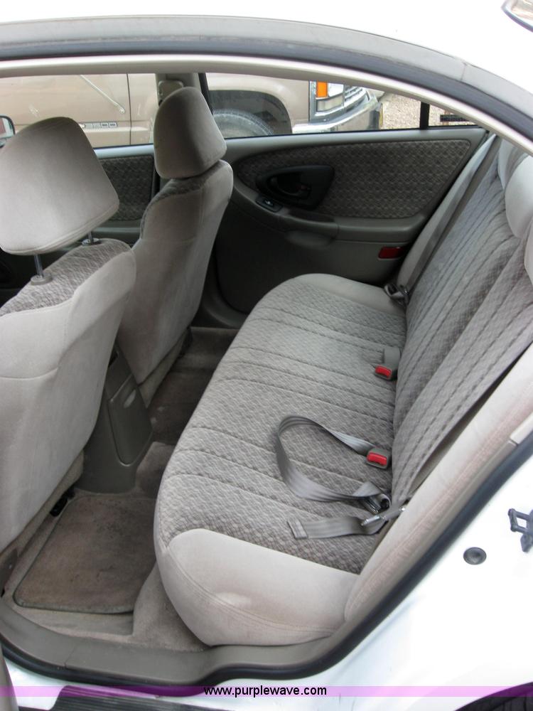 image for item 2714 2000 Chevrolet Malibu