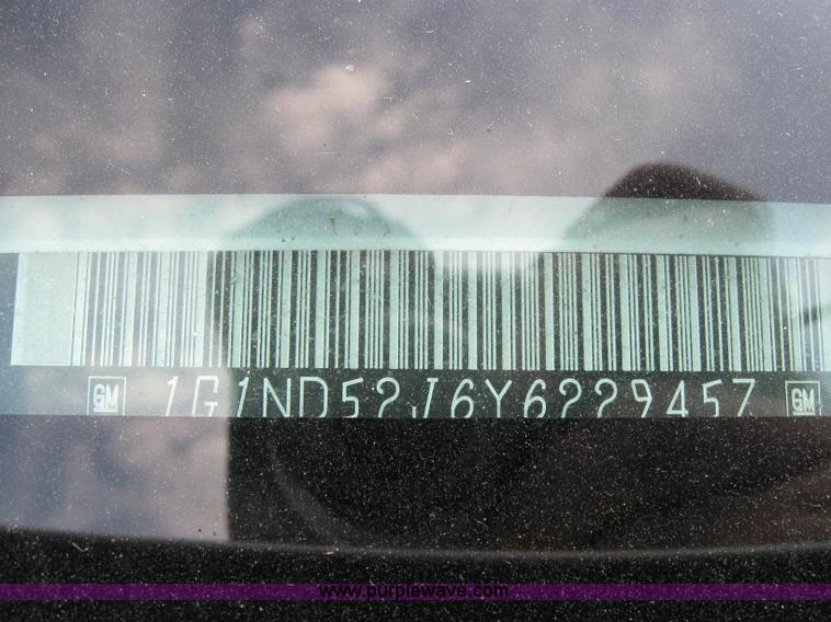 image for item 2714 2000 Chevrolet Malibu