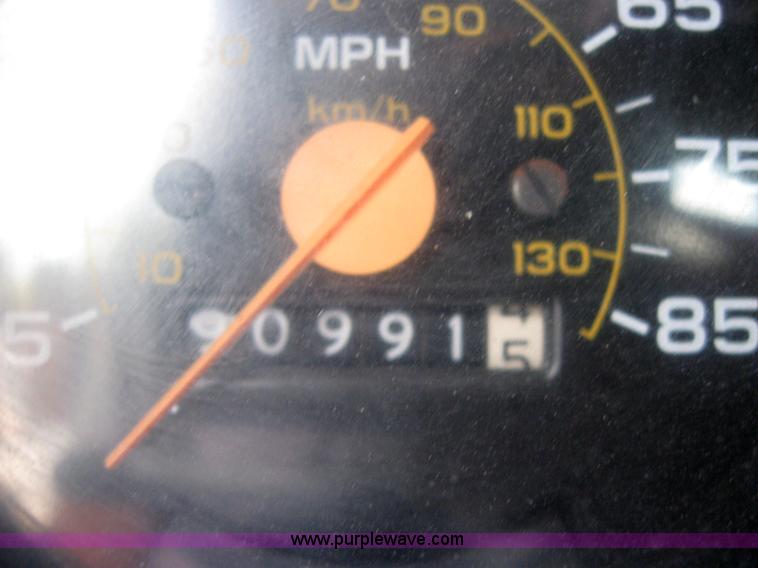 image for item 2717 1987 Chevrolet Custom Deluxe R20 pickup truck