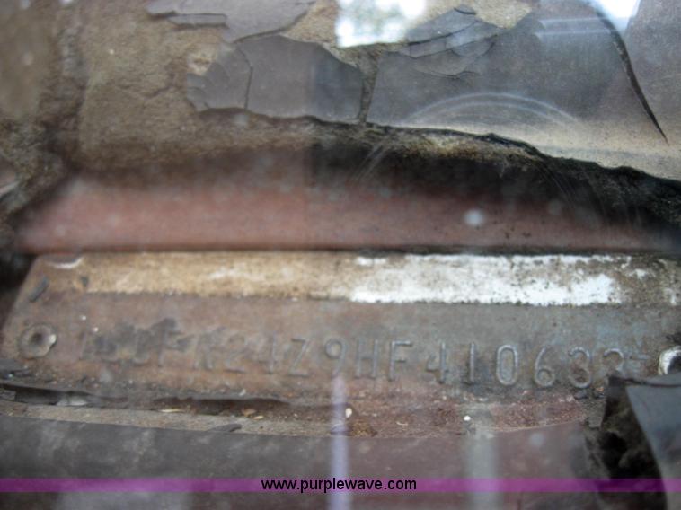 image for item 2717 1987 Chevrolet Custom Deluxe R20 pickup truck