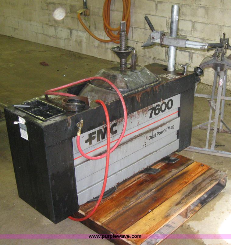 image for item 2718 FMC 7600 dual power/mag tire changer