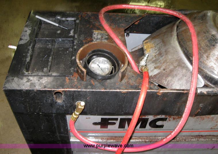 image for item 2718 FMC 7600 dual power/mag tire changer