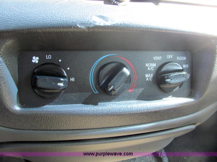 image for item 3217 2005 Ford Crown Victoria Police Interceptor