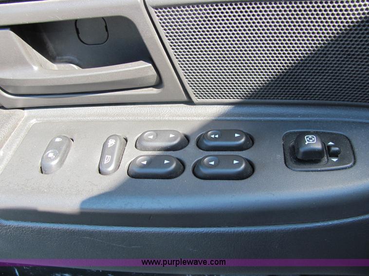 image for item 3217 2005 Ford Crown Victoria Police Interceptor