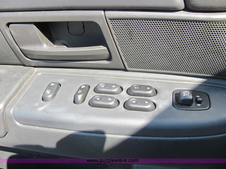 image for item 3218 2005 Ford Crown Victoria Police Interceptor