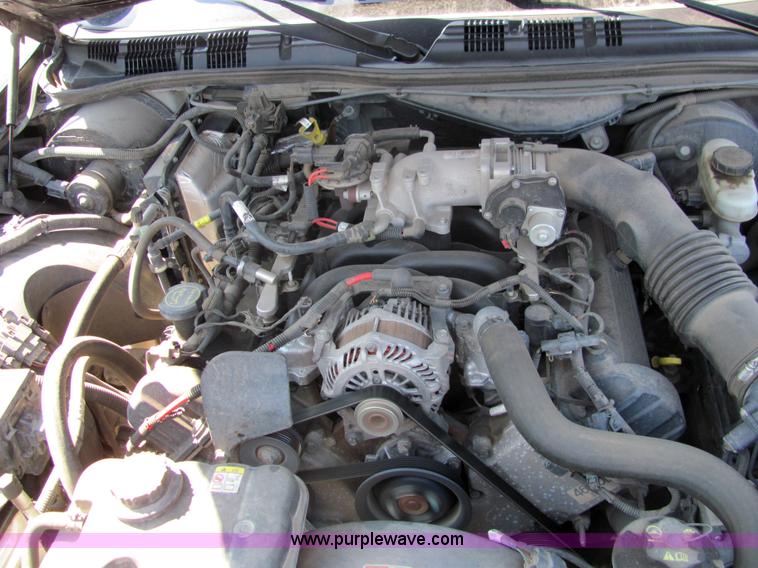 image for item 3218 2005 Ford Crown Victoria Police Interceptor