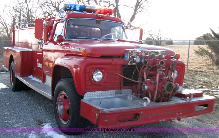 image for item 5450 1969 Ford Super Duty fire truck