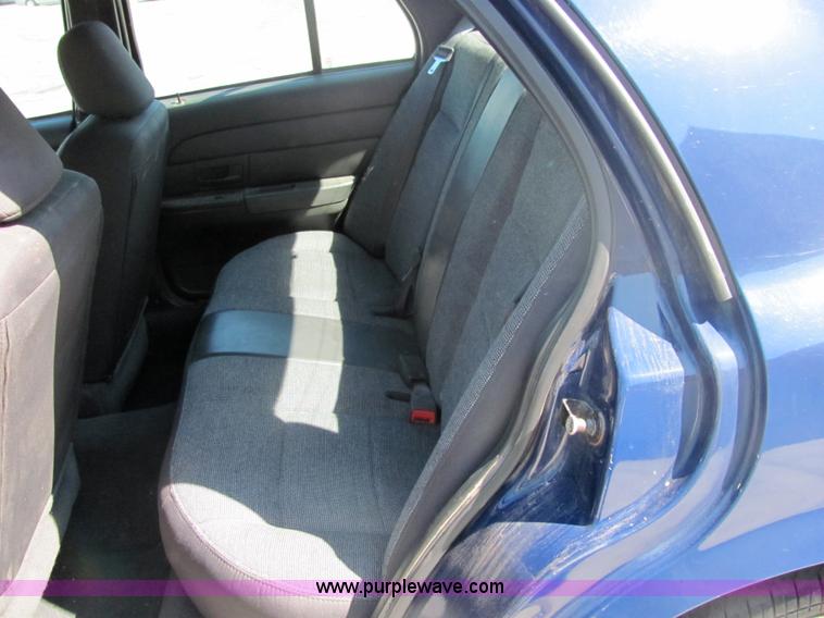 image for item 6780 2003 Ford Crown Victoria police sedan