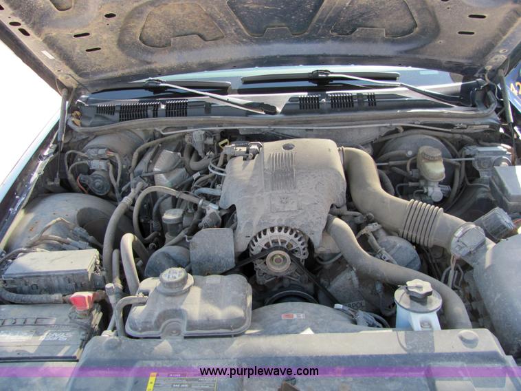 image for item 6780 2003 Ford Crown Victoria police sedan