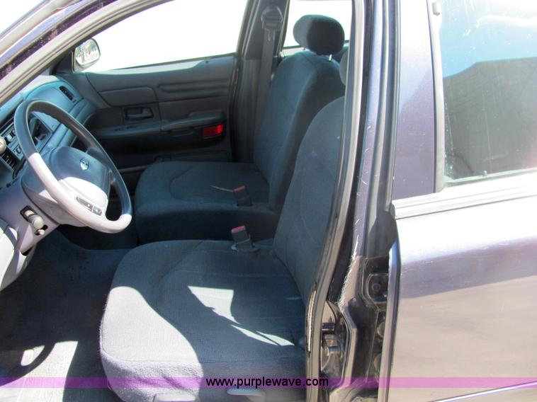 image for item 6782 2001 Ford Crown Victoria police sedan