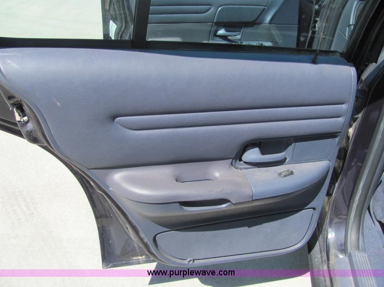 image for item 6782 2001 Ford Crown Victoria police sedan