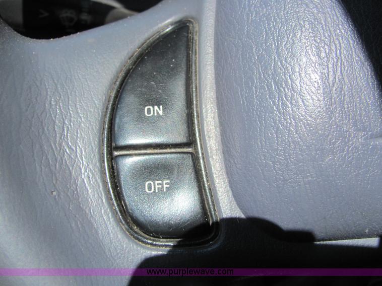 image for item 6782 2001 Ford Crown Victoria police sedan