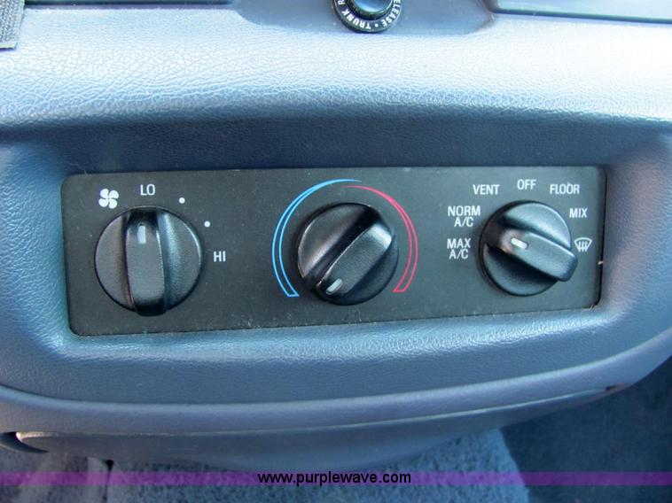 image for item 6782 2001 Ford Crown Victoria police sedan