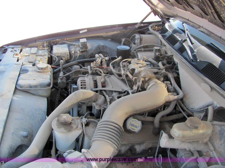 image for item 6782 2001 Ford Crown Victoria police sedan