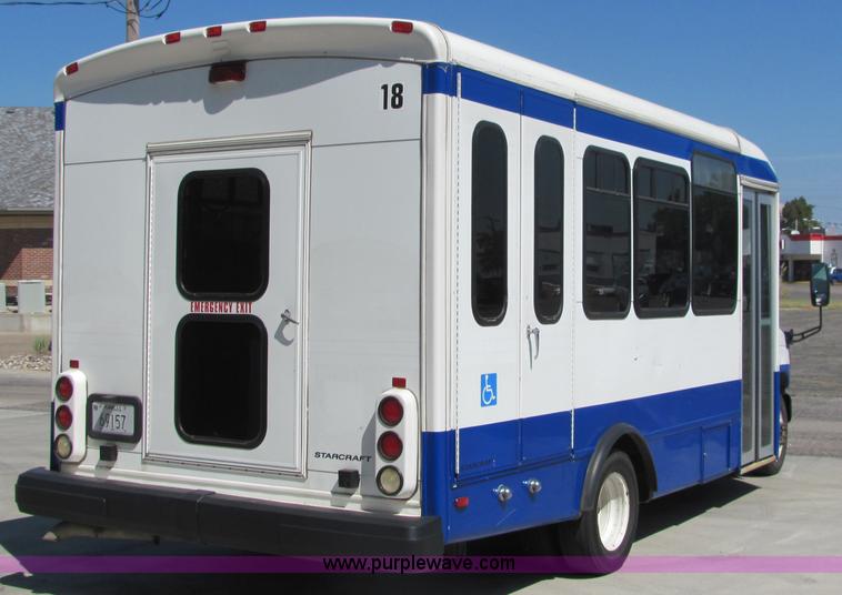image for item 6783 2006 Ford E-450 12-passenger transit bus