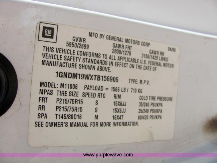 image for item 6784 1996 Chevrolet Astro van